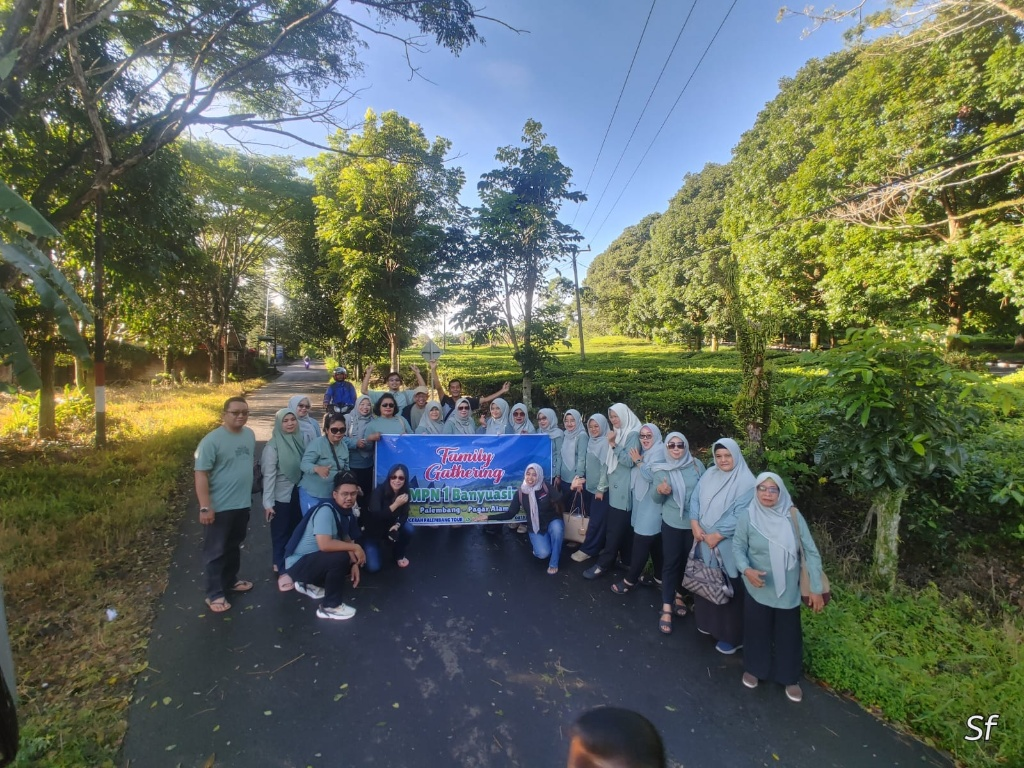 Family Gathering SMPN 1 Banyuasin ke Pagar Alam